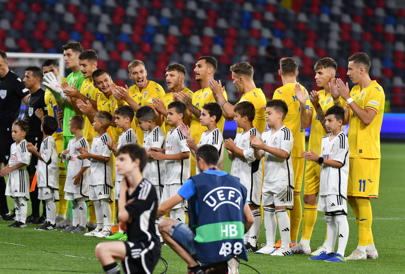 Noul selecționer de la naționala U21 este un fost antrenor de la FCSB? Primul tehnician care anunță oficial că e gata să îi ia locul lui Emil Săndoi: „Mi-ar plăcea”