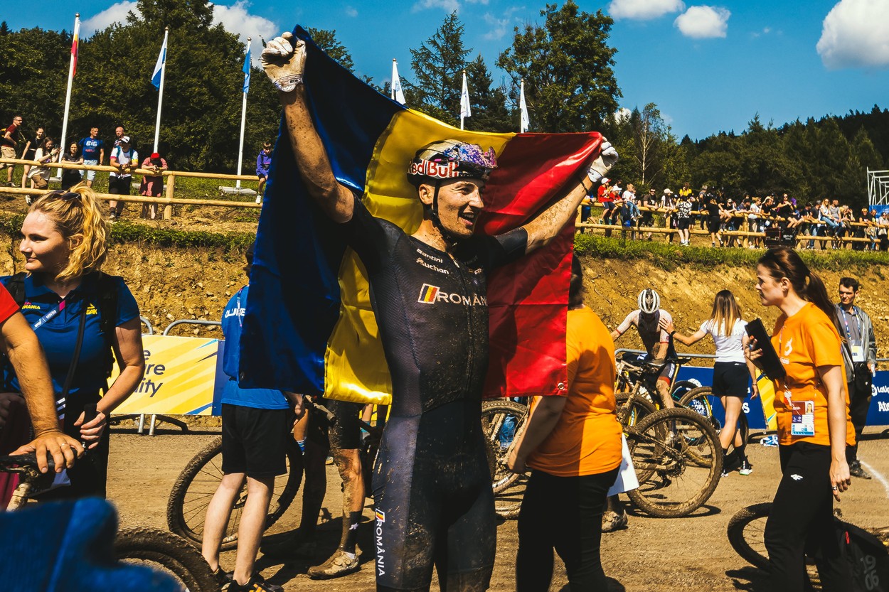 BREAKING NEWS | România l-a găsit pe „noul David Popovici”! Vlad Dascălu a câștigat spectaculos medalia de aur și este gata de Jocurile Olimpice. Cine este proaspătul campion european al României | SPECIAL