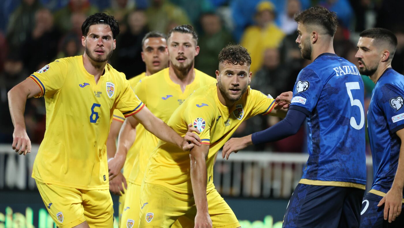 Tricolorii, criticați dur pentru reacția din timpul meciului Kosovo – România: „A fost rușinos!”