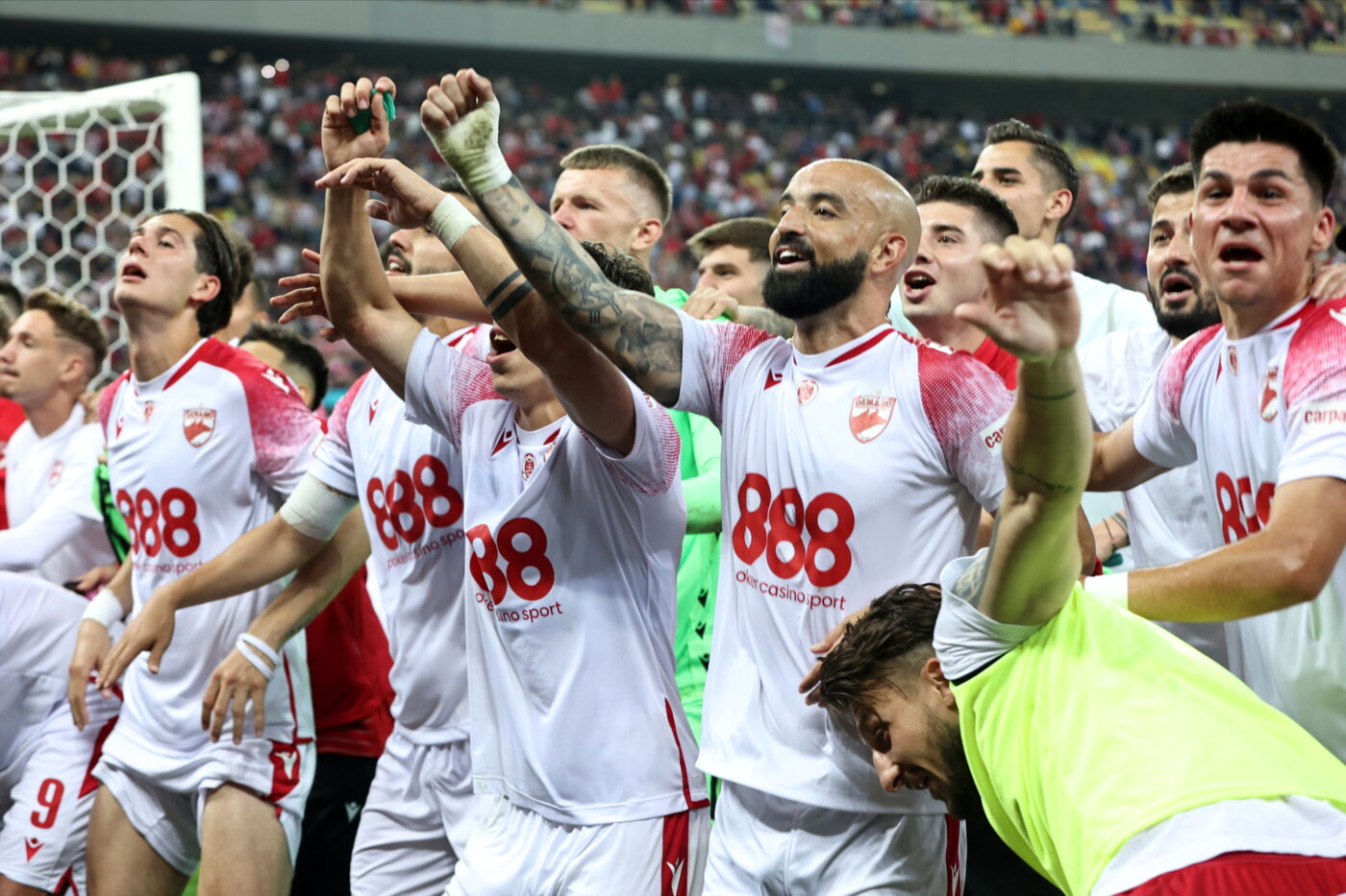 Dinamo, tot mai aproape să-și legitimeze noile transferuri pentru sezonul de Superligă! FIFA a confirmat plățile efectuate de club către 3 din cei 5 fotbaliști | EXCLUSIV