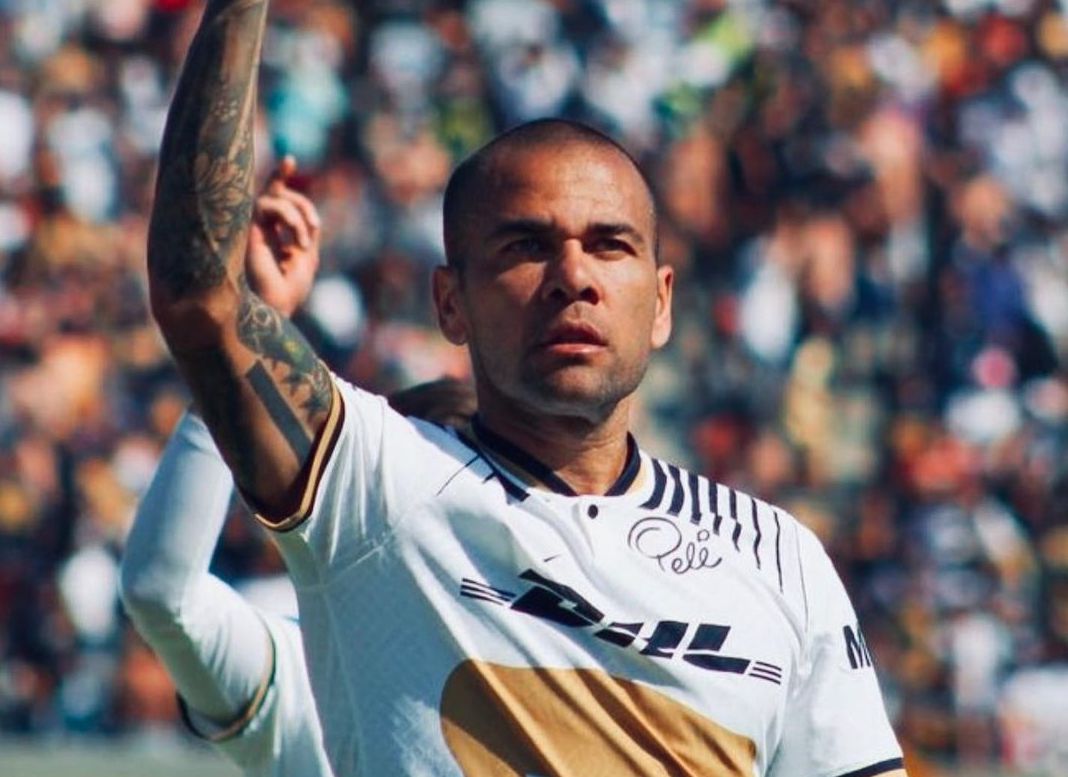 Dani Alves, înfuriat la culme din cauza declarațiilor făcute de antrenorul de la FC Barcelona: „Oamenii trebuie să ştie”