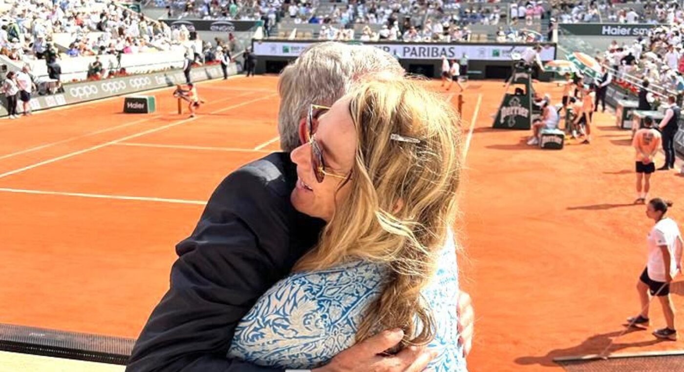 Întâlnire stelară în arena principală de la Roland Garros. Nadia Comăneci s-a revăzut cu Thomas Bach: „A fost ca între campioni olimpici”