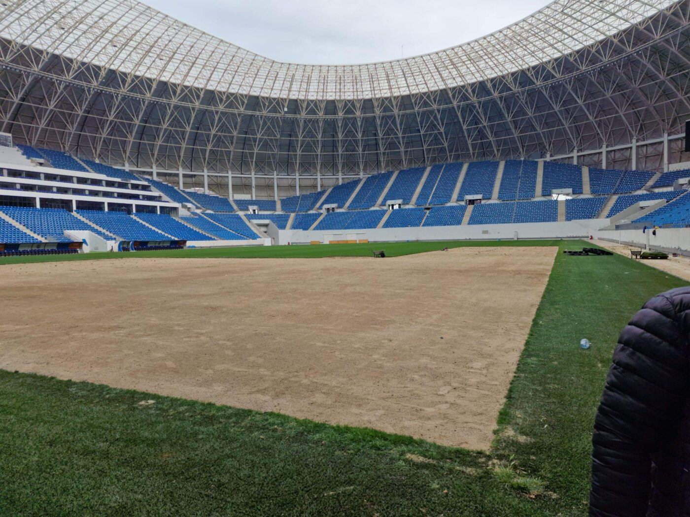 Gazonul de pe „Ion Oblemenco” a ajuns într-un parc din Craiova. Care este motivul