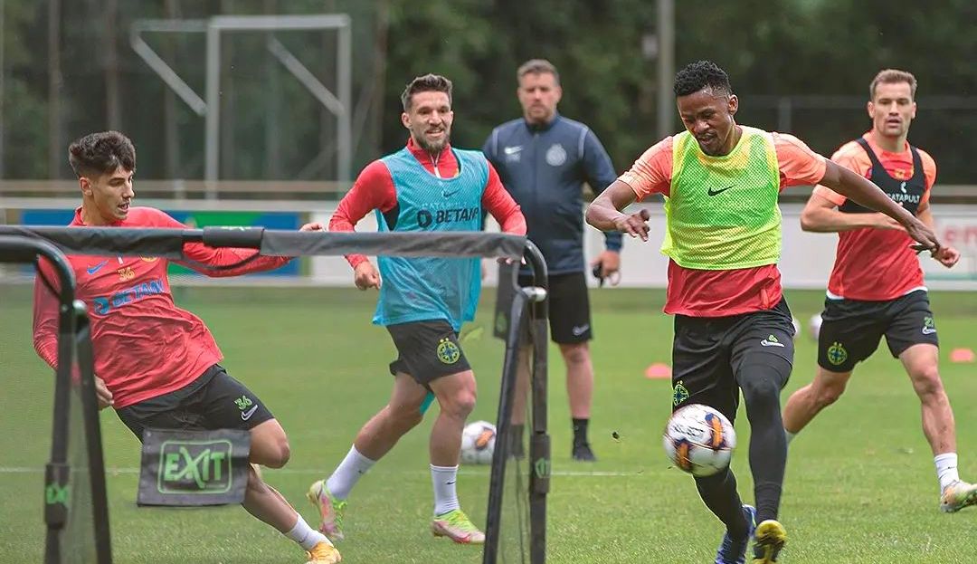 Abia a semnat cu FCSB, că deja are probleme! Neubert l-a „distrus” pe Alex Băluță