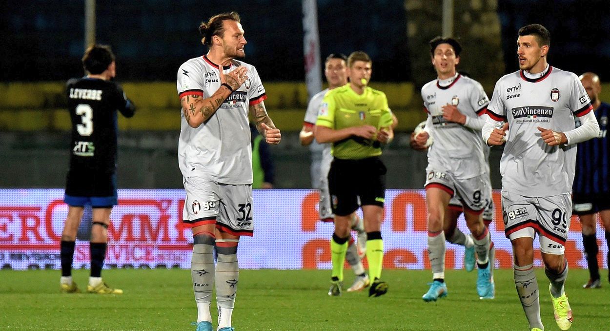 CFR Cluj a dat lovitura verii. A transferat un fost ospătar, ajuns între timp în naționala de seniori a României