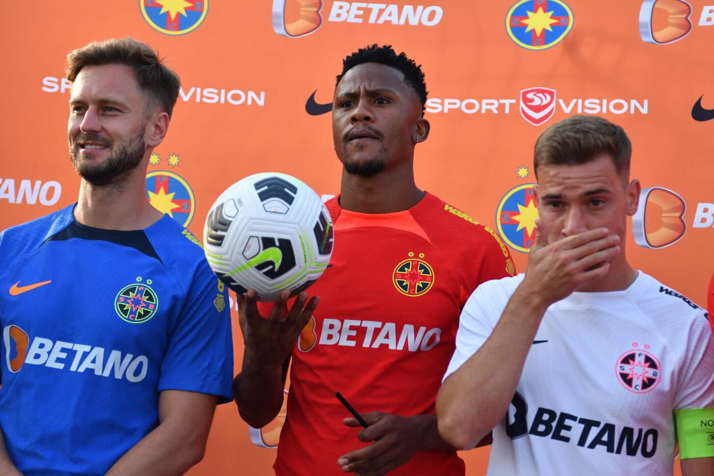 Sud-africanii au răbufnit la adresa lui Gigi Becali, după Oțelul – FCSB: „De ce l-ați transferat pe Ngezana? Dați-ni-l înapoi dacă nu îl folosiți”