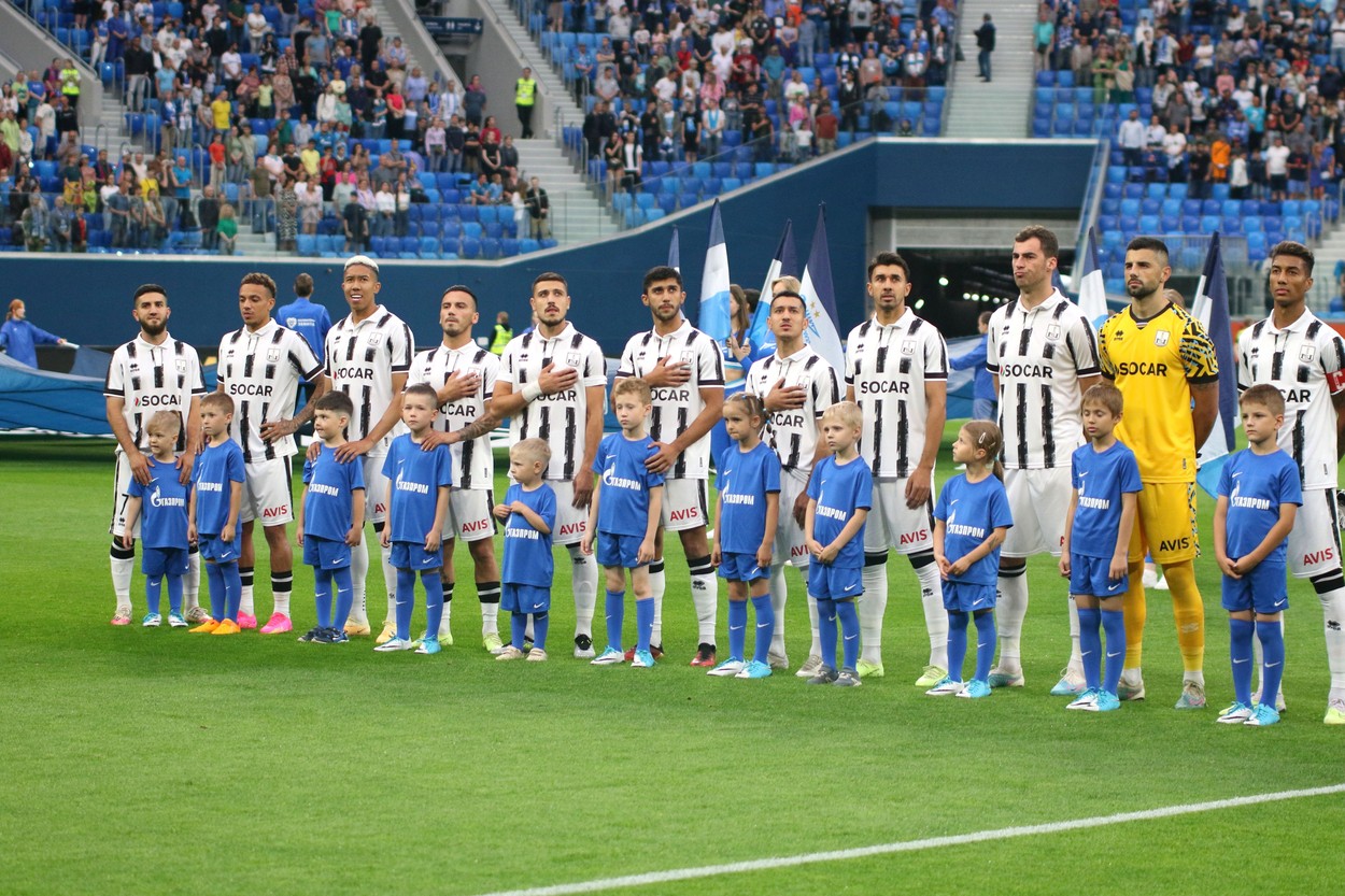 Ce îl așteaptă pe Adrian Mutu în noua aventură de la Neftci Baku! Ce șanse are „Briliantul” în lupta la titlu cu marea rivală din Azerbaidjan și obiectivul imediat al clubului. În 2022, Reghecampf l-a ratat dramatic | SPECIAL