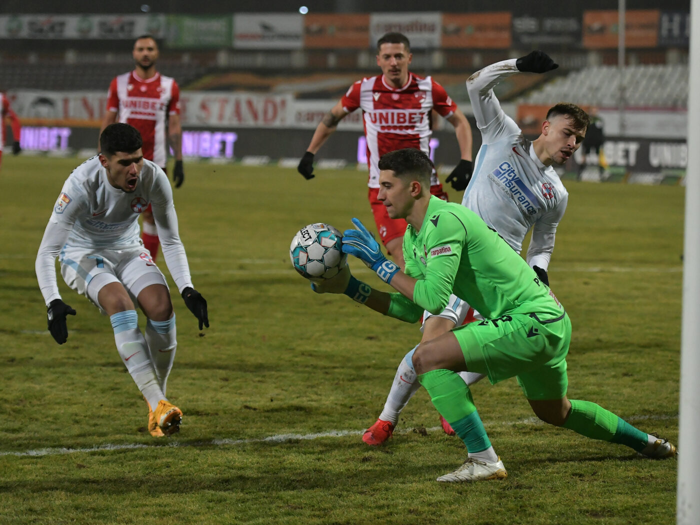 Ce se întâmplă cu Florinel Coman și Darius Olaru înainte de FCSB – Dinamo. Gigi Becali a lămurit situația celor doi
