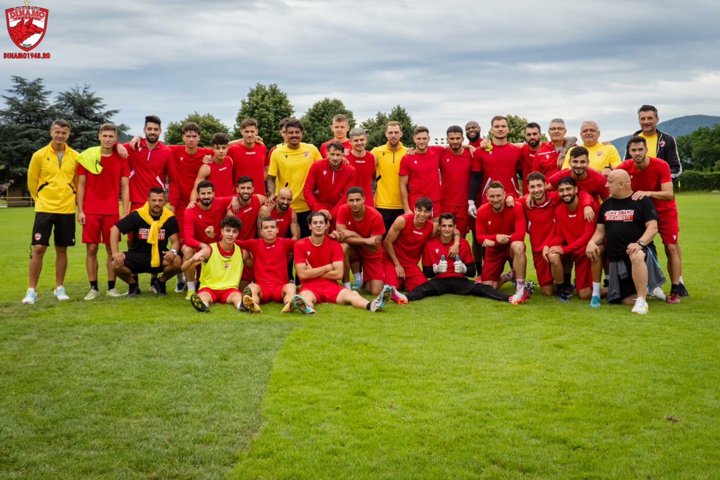 Dinamo București face transferuri pe bandă rulantă! Andrei Nicolescu a anunțat oficial aducerea unui fost fundaș de la Glasgow Rangers: „E cu noi în cantonament”” | EXCLUSIV