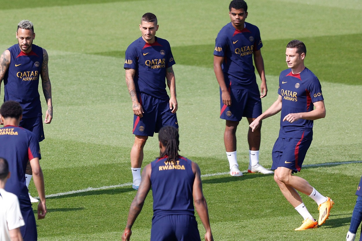 Florin Tănase ar putea fi coleg cu un star de la PSG la noua echipă!