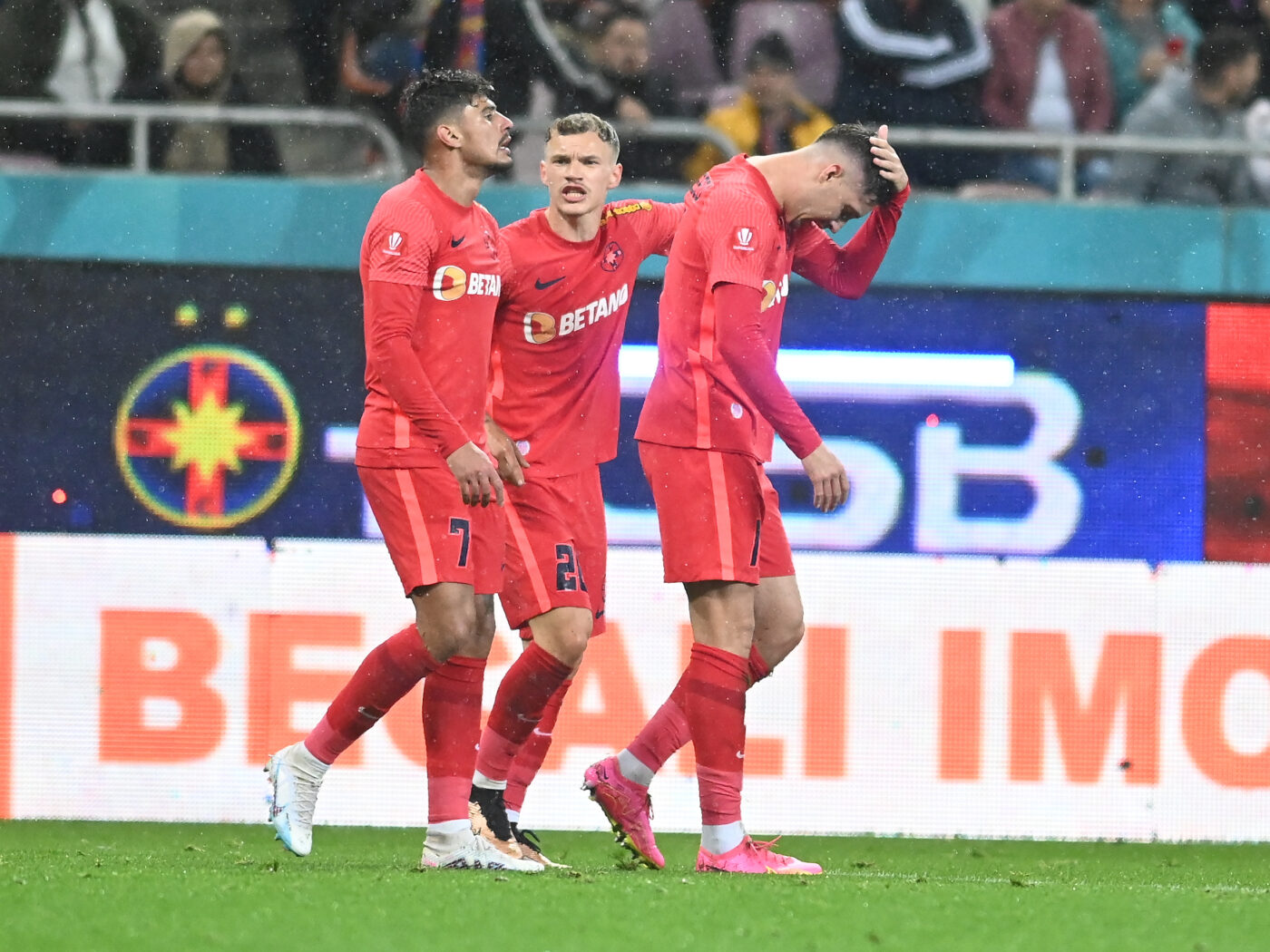 Gigi Becali nu s-a putut abține nici în noul sezon. Schimbarea de la pauză pe care n-a înțeles-o nimeni, din FC U Craiova – FCSB
