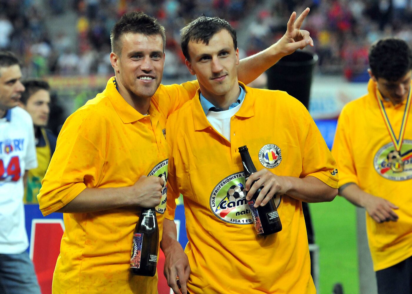 Imaginile care confirmă că Vlad Chiricheș e parte din familia FCSB și că sunt șanse mari să semneze! Cum l-a distrat nașul Mihai Pintilii în aceste zile | FOTO