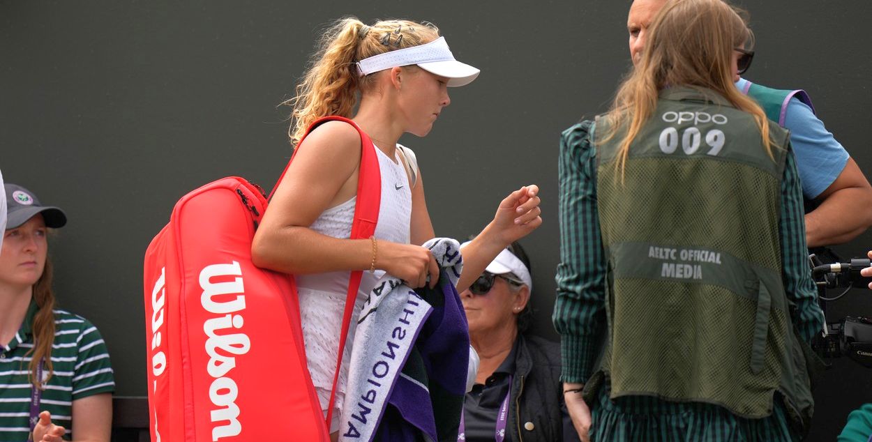 Jucătoarea fenomen, în vârstă de doar 16 ani, a început să plângă pe teren din cauza arbitrului! Scandalul de la Wimbledon care a distrus-o pe Mirra Andreeva