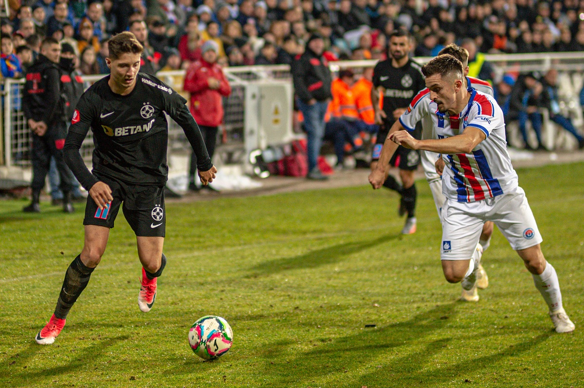 Oțelul Galați – FCSB, Live Video Online de la 21:30 în etapa 3 din Superliga | Vlad Chiricheș, titularizat de Elias Charalambous! Vedeta roș-albaștrilor e doar pe bancă