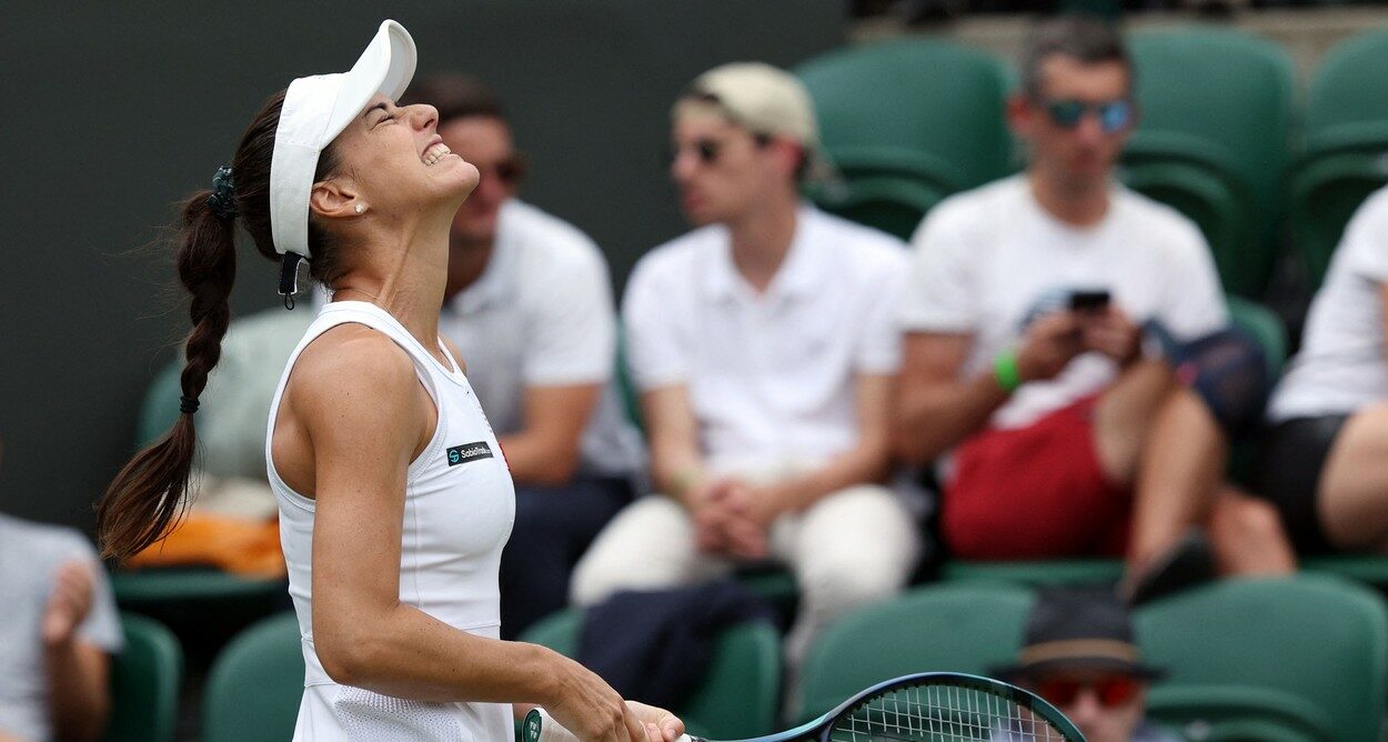 Sorana Cîrstea, desființată după eliminarea de la Wimbledon: „Prea feminină Haddad Maia pentru ea!” Atât au așteptat contestatarii româncei: „Nu mai deschide gura!”
