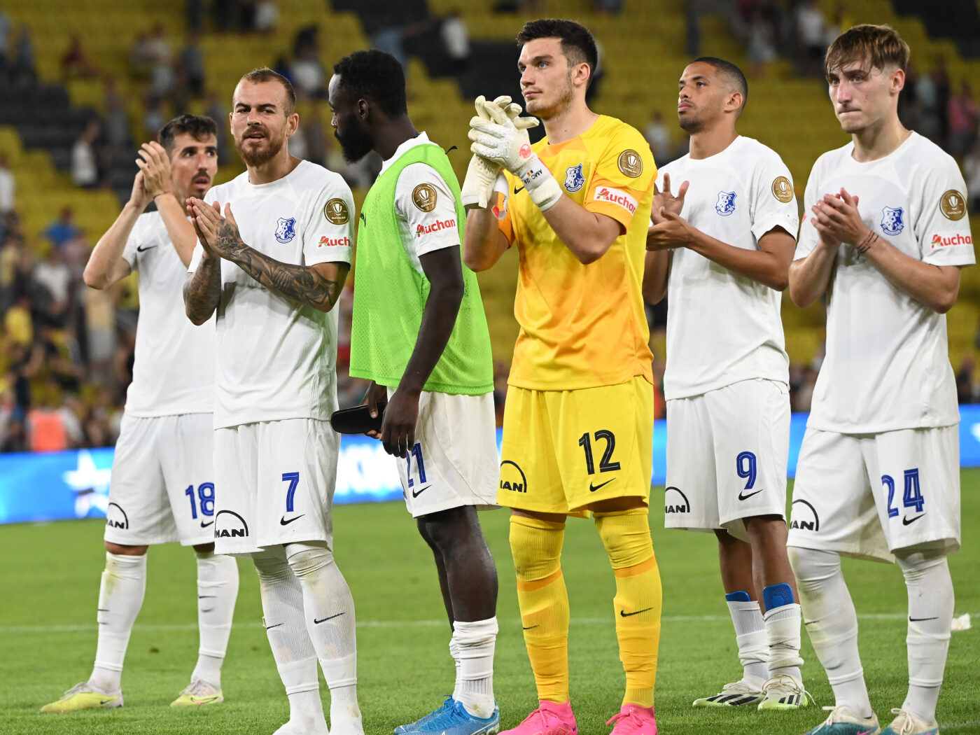 Titularul lui Gică Hagi, distrus de Cornel Dinu după eliminarea Farului din Liga Campionilor. „E un jucător mediocru!”