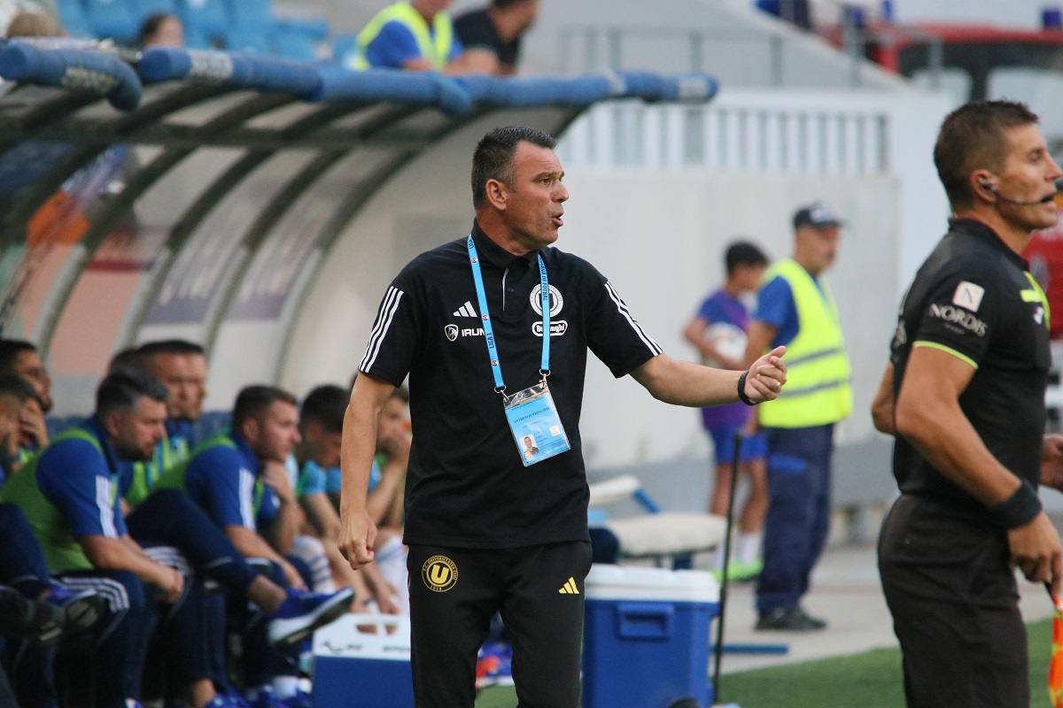 Toni Petrea, parțial nemulțumit și după show-ul din FC U Craiova - U Cluj 3-4: „Avem multe lucruri de rezolvat, nu avem voie să primim atâtea goluri”