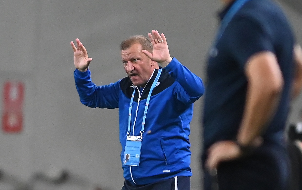 Dorinel Munteanu, gafă după gafă la declarații! După ce i-a greșit prenumele lui Florinel Coman, antrenorul a confundat doi fotbaliștii de la FCSB, imposibil de încurcat între ei