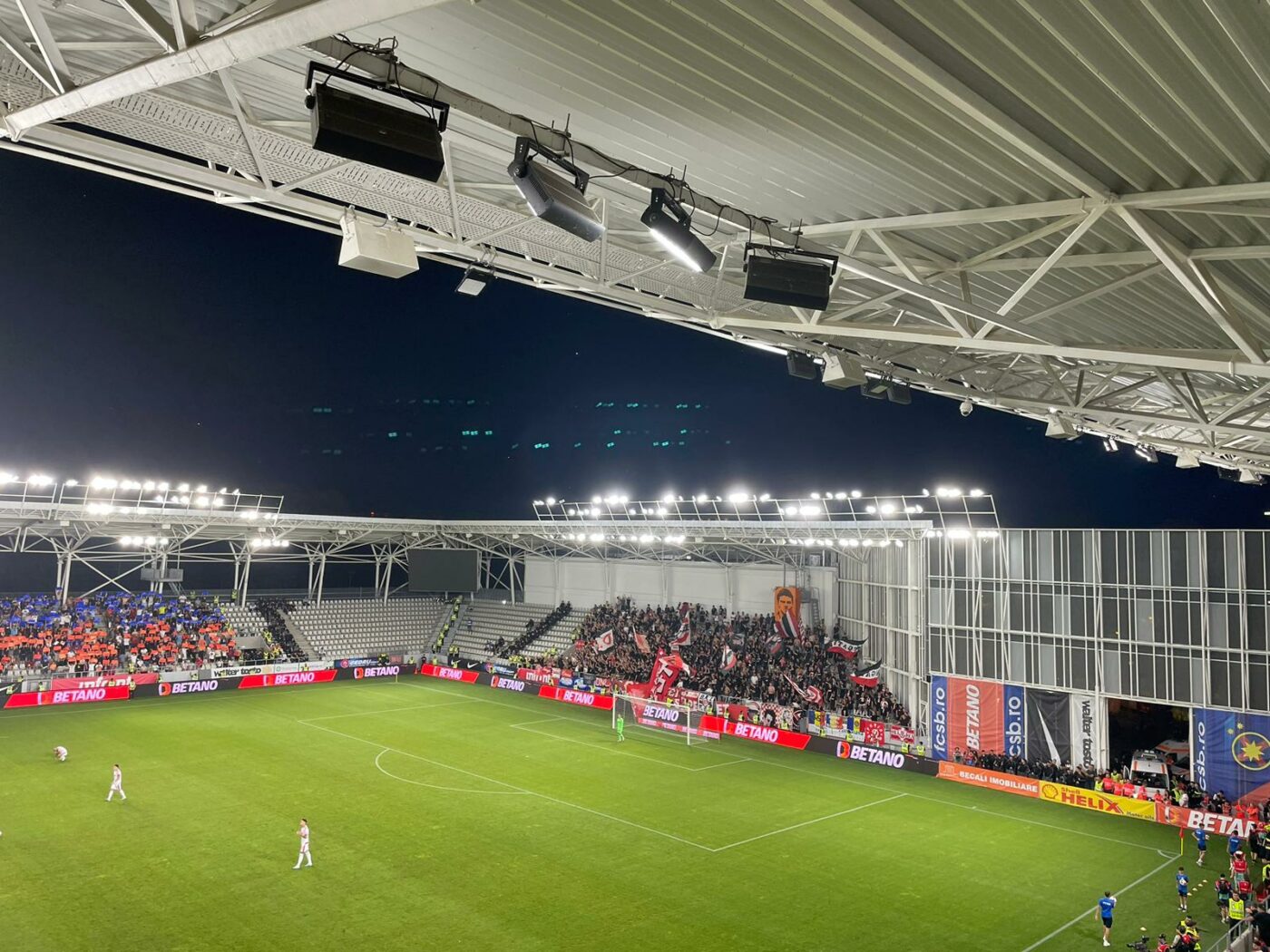FCSB a cerut insistent să joace derby-ul cu Dinamo în Ghencea, însă fanii celor două echipe bucureștene n-au putut să umple nici măcar o arenă de 8.000 de locuri