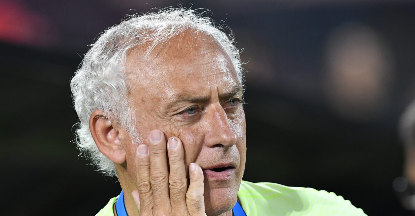 Mandorlini se plânge de arbitraje în „războiul” cu FCSB: „Avem un clasament care arată că am fost penalizați”