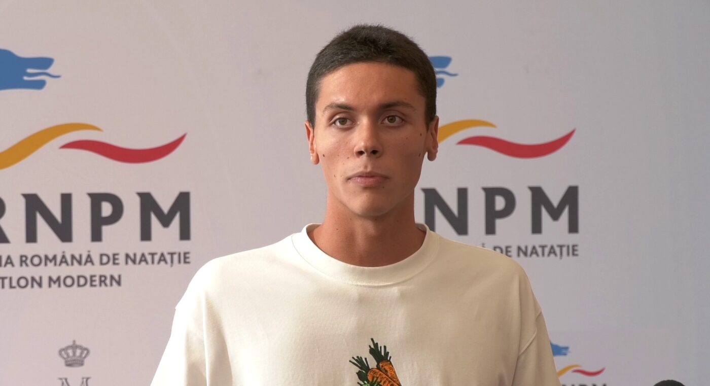 David Popovici, discurs fără precedent! Mesajul lui va face înconjurul lumii. Citatul din Earl Nightingale și cuvintele rostite după ce terminase de vorbit, când s-a întors special la microfon: „Asta vreau să fiu din nou”