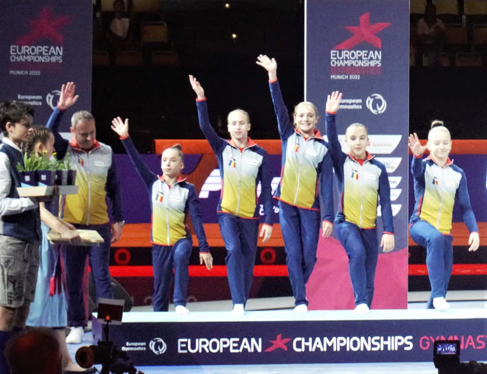 Lotul de gimnastică feminină a României a mers la pregătire cu două microbuze tocmai până în Germania! Băieții au fost trimiși în Japonia | SPECIAL