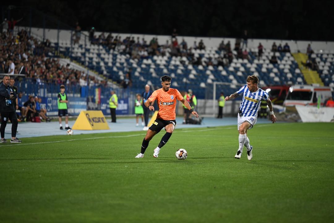 Primarul Mihai Chirica, mesaj furibund în miez de noapte, după Poli Iași – Universitatea Craiova 1-4: „Jecmăneală la drumul mare! Nu merită să faci fotbal în Liga 1!” A acuzat LPF printr-o comparație cu artistul Gheboasă
