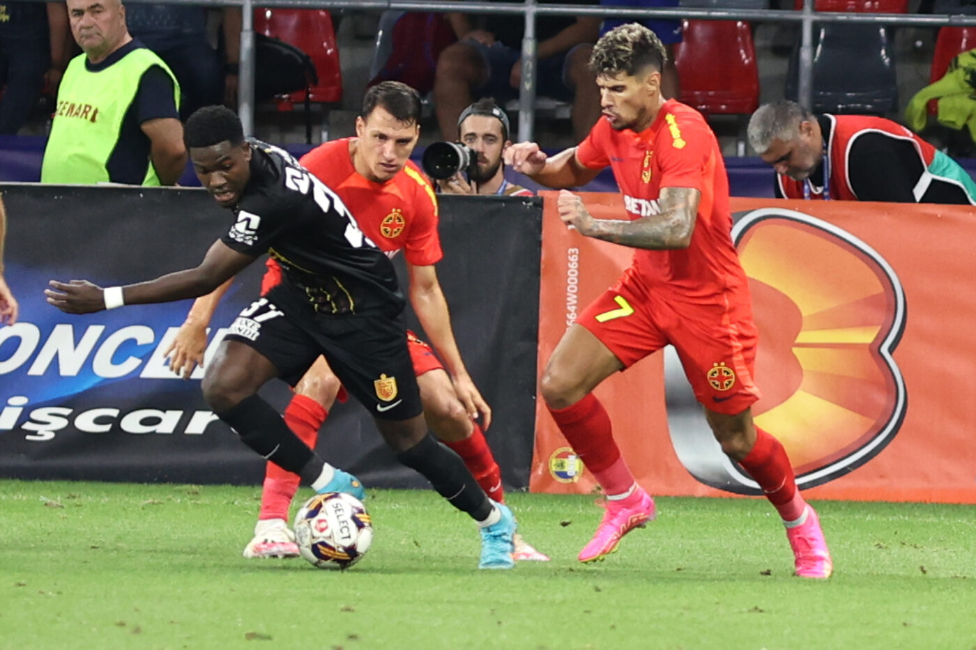 A dat lovitura după „dubla” FCSB – Nordsjaelland! Transferul se ridică la 23 de milioane de euro