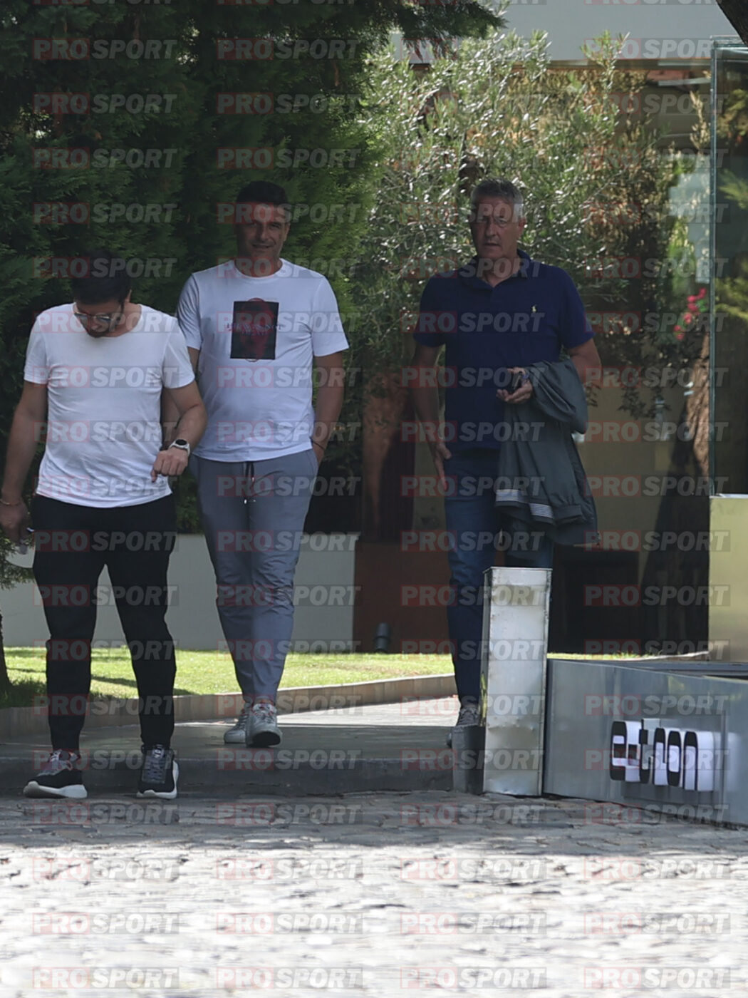 „Cei patru fantastici” ai Rapidului, masă fastuoasă la un restaurant de fițe dintr-o zonă selectă a capitalei!  | FOTO & VIDEO EXCLUSIV