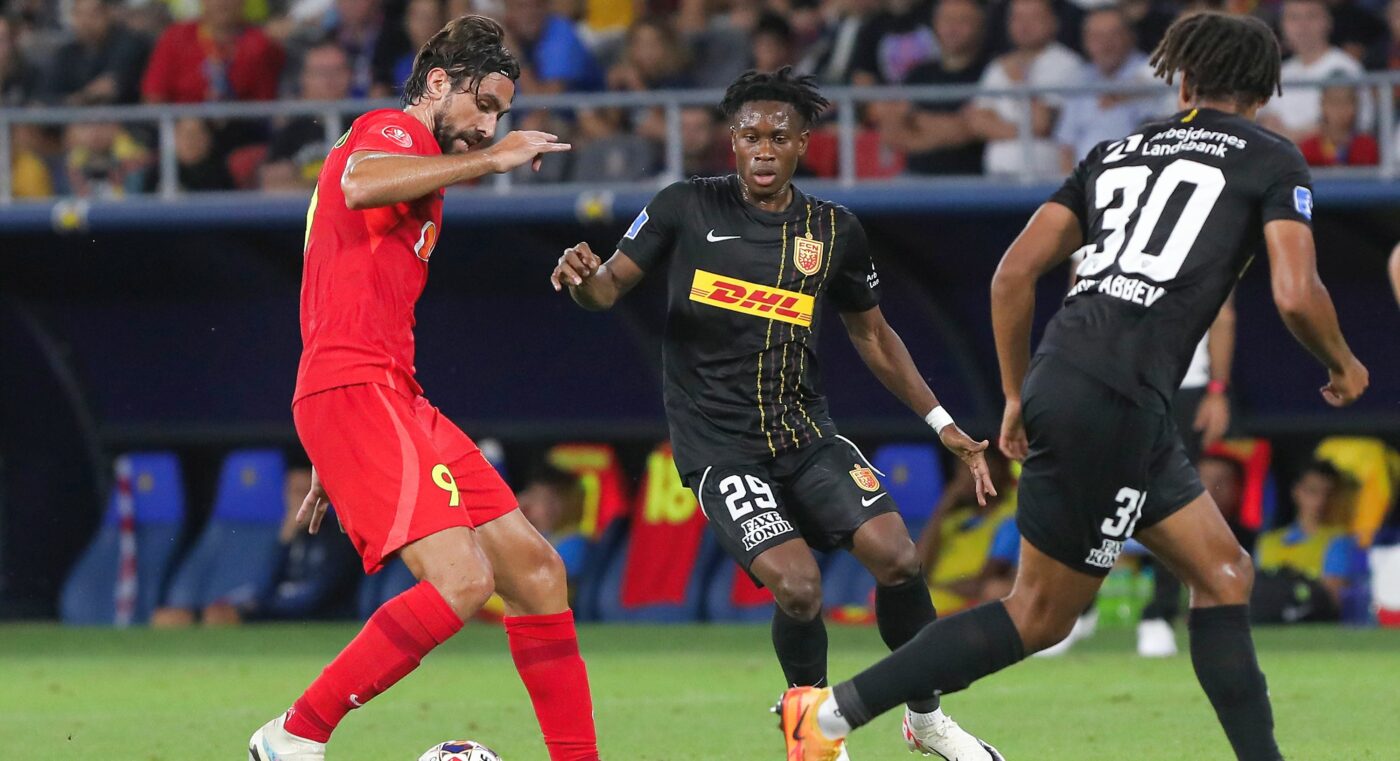 Anunț pentru fanii FCSB care merg la partida cu Nordsjaelland! Ce trebuie să facă dacă vor să poarte însemnele clubului roș-albastru pe stadion