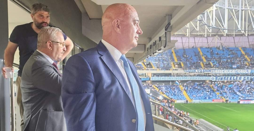 Apariție surprinzătoare în lojă! Vasile Dîncu a făcut deplasarea în Turcia pentru Adana Demirspor – CFR Cluj | FOTO