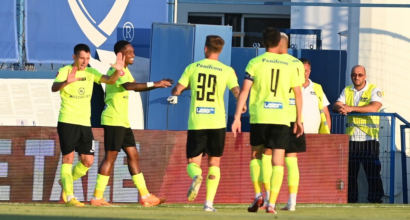 Brazilianul care face show în Superliga și pe care Gigi Becali a pus ochii pentru un transfer la FCSB este „ahtiat” după bani! Cum i-a dat țeapă patronului care e bun amic cu șeful roș-albaștrilor: „I-au dat două mii de euro în plus la salariu și s-a dus la ei”