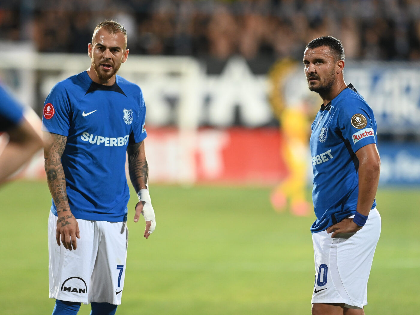 Ce număr i-a dat Gică Hagi lui Constantin Budescu la Farul! Fotbalistul care îl purta, dat afară de „Rege”?