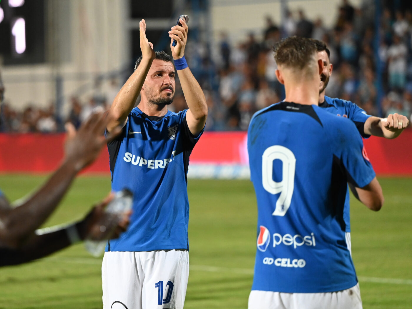 Constantin Budescu rămâne cu picioarele pe pământ după victoria Farului cu HJK Helsinki din play-off-ul Conference League. „N-am câștigat nimic! O calificare, egală cu un titlu!”