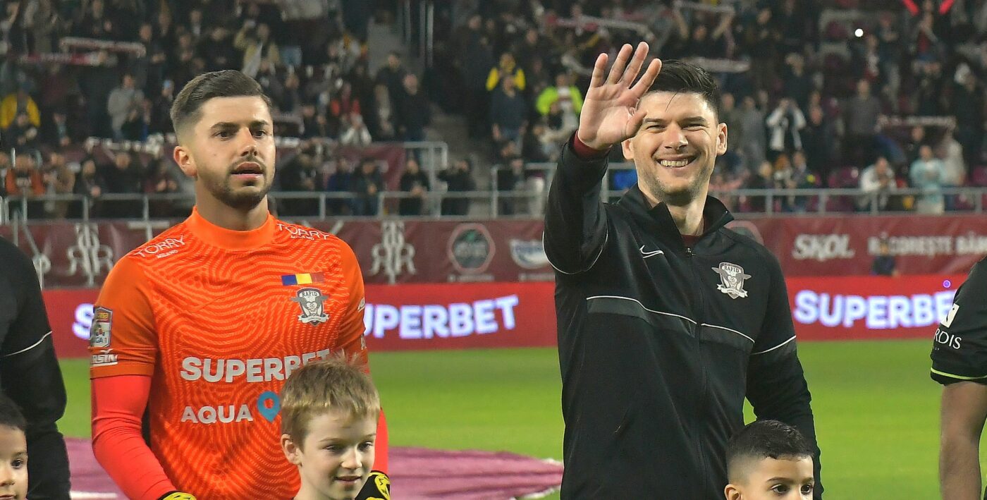 Cristi Săpunaru, idol printre colegii de la Rapid: „Este ceva fenomenal!” | VIDEO EXCLUSIV RAPID