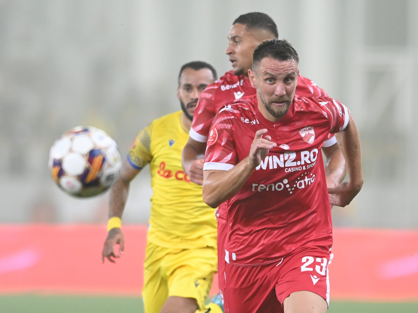 Dinamo a hotărât unde se va juca meciul cu FC U Craiova! Elevii lui Ovidiu Burcă pleacă de pe „Arcul de Triumf”