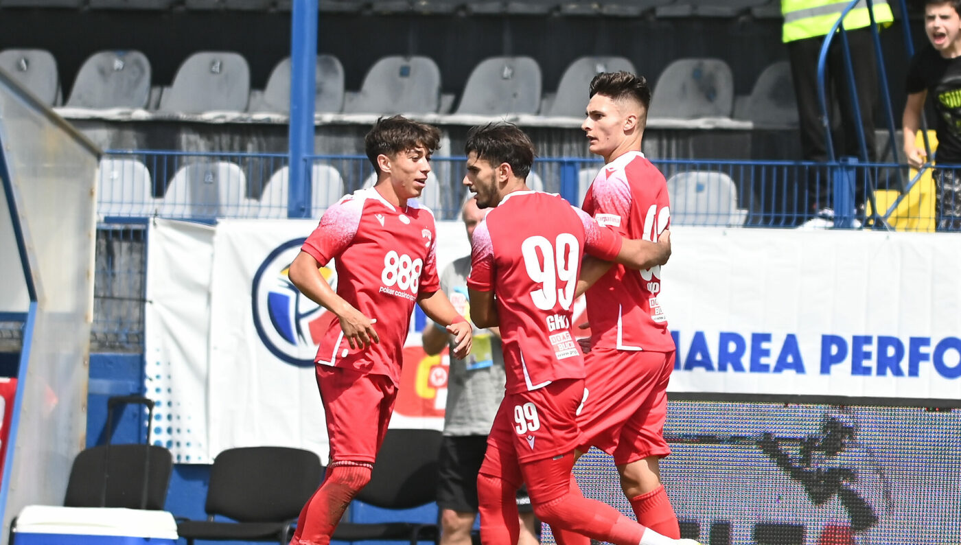 Dinamo a anunțat oficial despărțirea de jucătorul care a fost decisiv în barajul cu FC Argeș! „Îi mulțumim pentru atașamentul față de culorile clubului”
