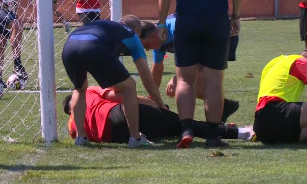 Dezvăluiri de ultimă oră despre Andrei Vlad, după ce portarul lui FCSB a urlat de durere și a ieșit din antrenament. Cum se simte cel considerat la un moment dat de Gigi Becali „Messi al portarilor” | EXCLUSIV