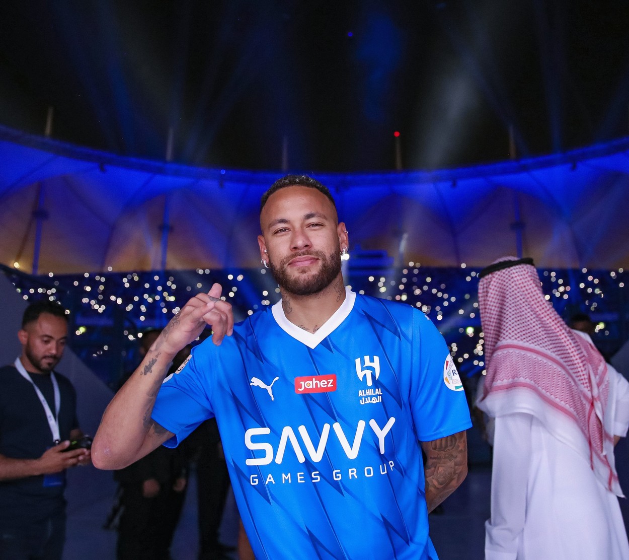 Doar Neymar putea face asta! Starul brazilian, alături de actuala și fosta iubită la prezentarea de la Al Hilal! Cum au fost surprinse cele două tinere | GALERIE FOTO