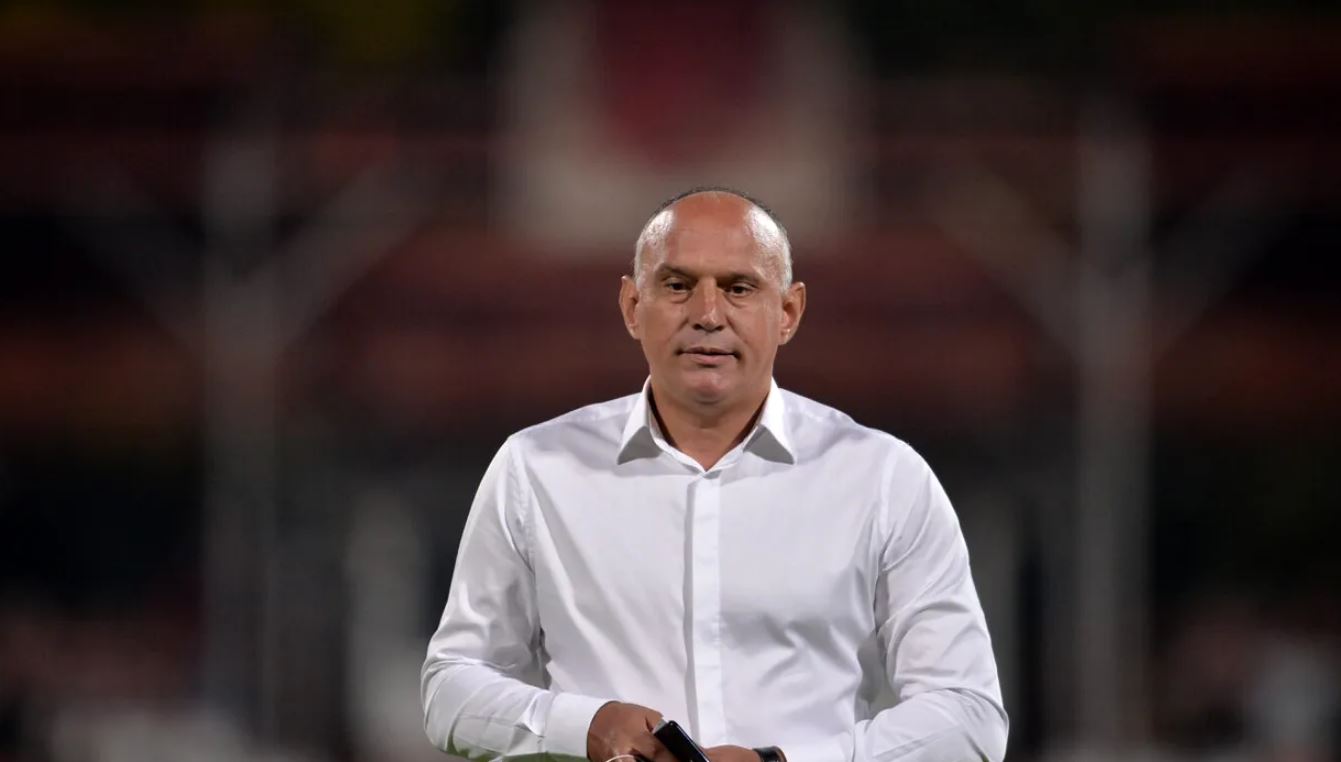 Doar în Oltenia e posibil asta! Adrian Mititelu e la un pas să piardă al doilea nume uriaş în câteva ore: aducerea lui Florin Prunea ca preşedinte la FC U Craiova e în aer! Clauza care a aruncat în haos totul | EXCLUSIV