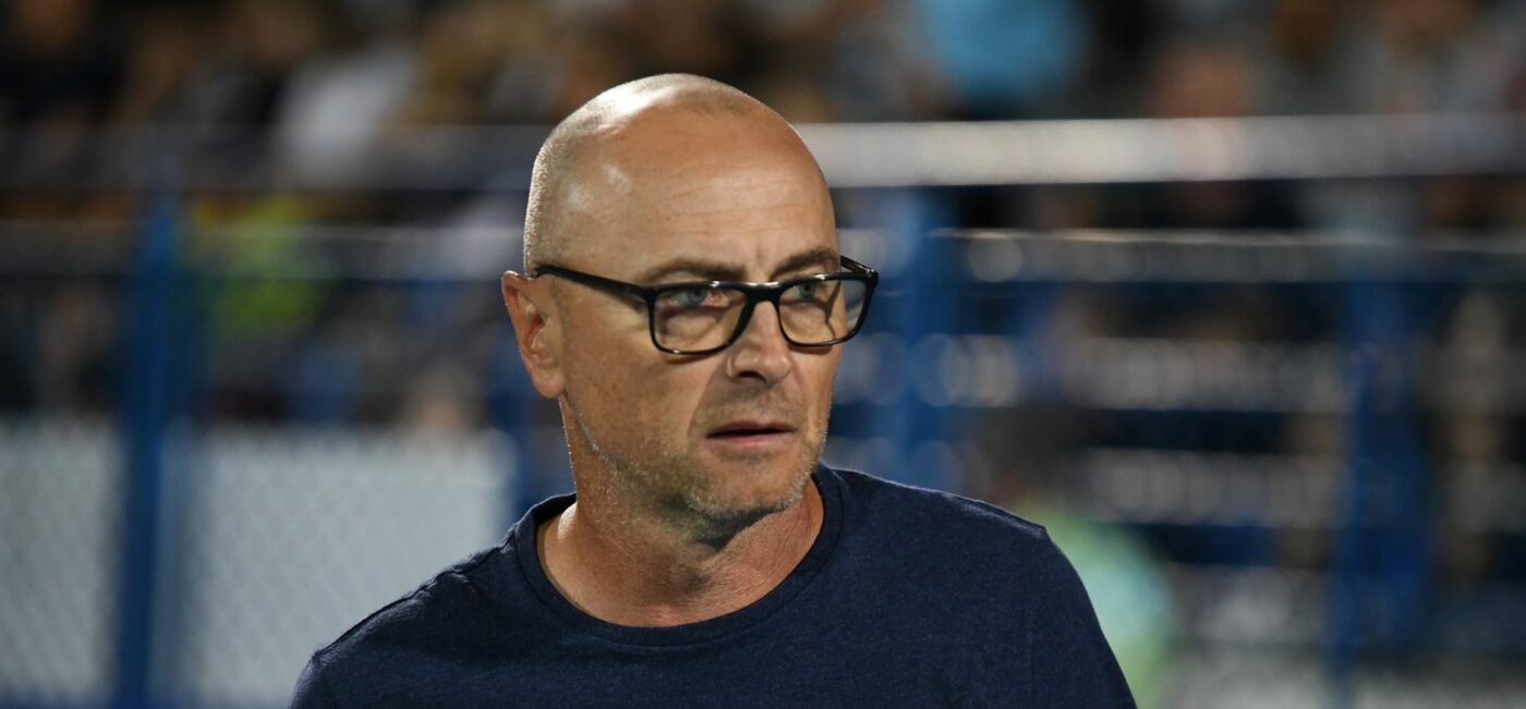 Șoc la o echipă din Superliga! Doi golgheteri din sezonul trecut, puși pe lista de transferuri!