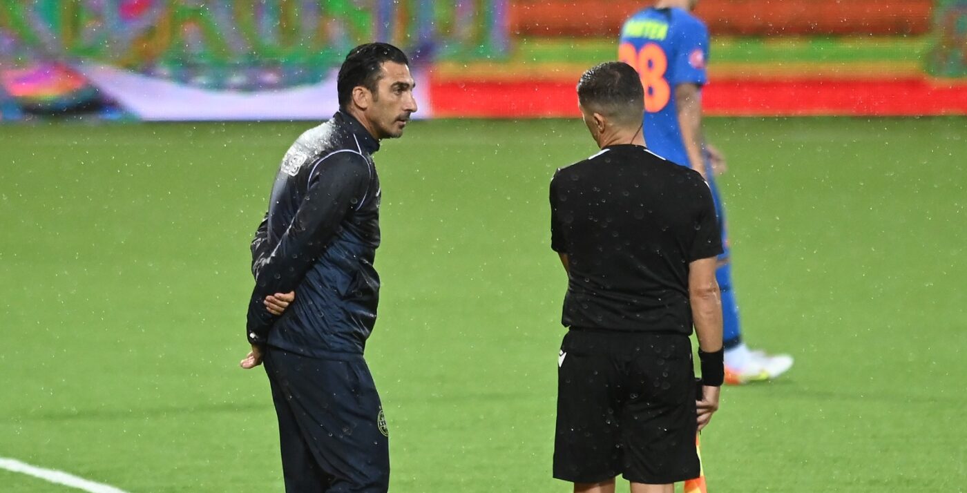 Elias Charalambous, declarații halucinante după ce FCSB a fost eliminată fără drept de apel de Nordsjaelland! Dă vina pe arbitru și spune despre gafeurul Pantea că e fotbalist de „clasă mondială”