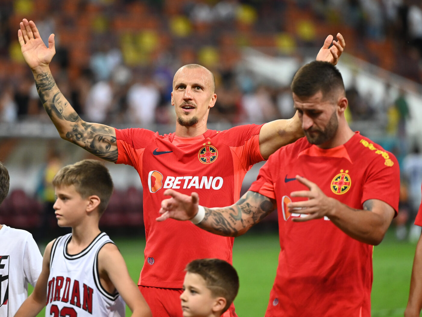 Ce mesaj i-a transmis Gigi Becali lui Vlad Chiricheș prin Mihai Pintilii! După ce a amenințat că o să dea amenzi de 25.000 de euro, patronul FCSB a fost tranșant: „Să îi spui asta din partea mea”