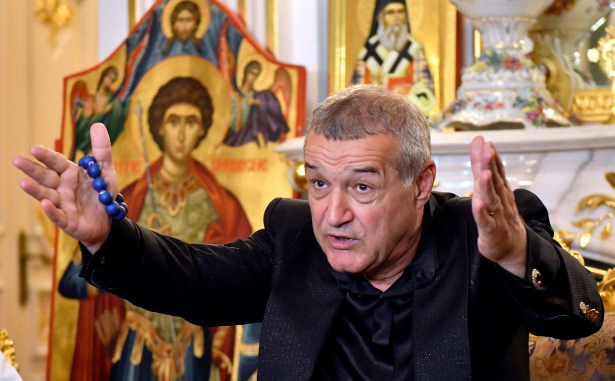 Fotbalistul FCSB care are trei oferte din Superliga e al doilea jucător care e făcut „pachet” de Gigi Becali după eliminarea cu Nordsjaelland: „Pleacă, să vedem unde”