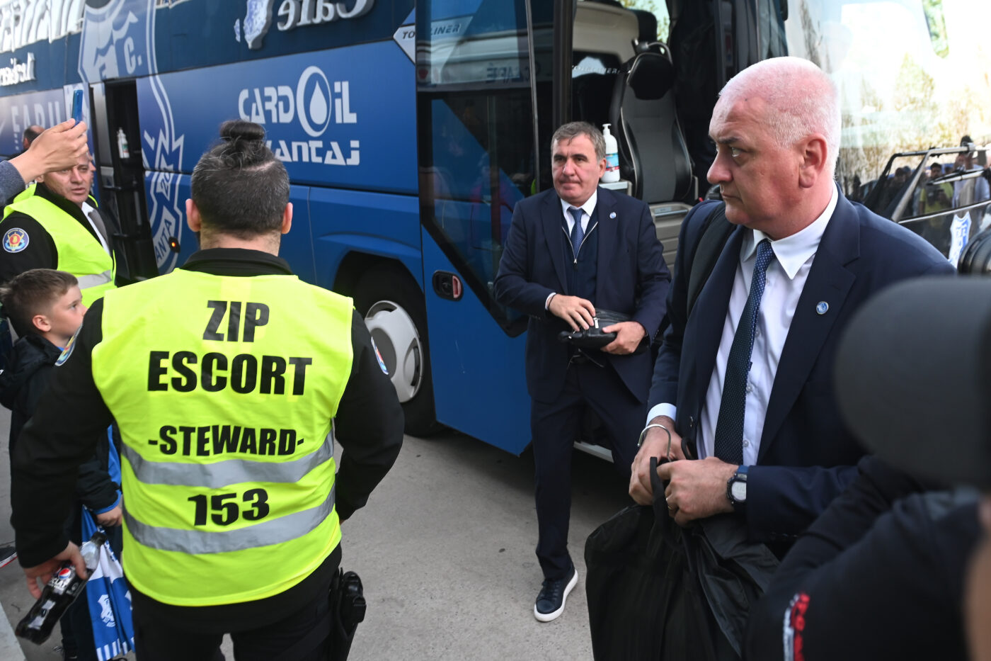 Gestul incredibil al lui Gică Hagi când portarul Aioani a driblat în fața porții ca Higuita pe vremuri! Ce membru al Generației de Aur a primit „potopul” reproșurilor „Regelui”