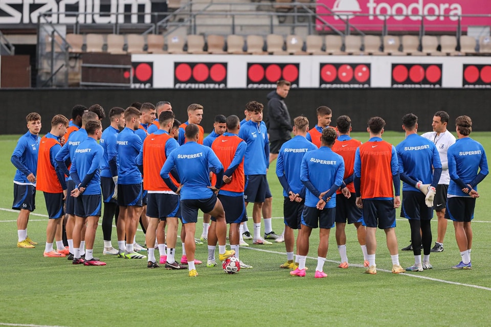 Gică Hagi a luat decizia dură și fără menajamente: dă afară un titular de la Farul Constanța! Transferul pe care l-a făcut „Regele” de la adversara din Europa i-a decis soarta fotbalistului | EXCLUSIV
