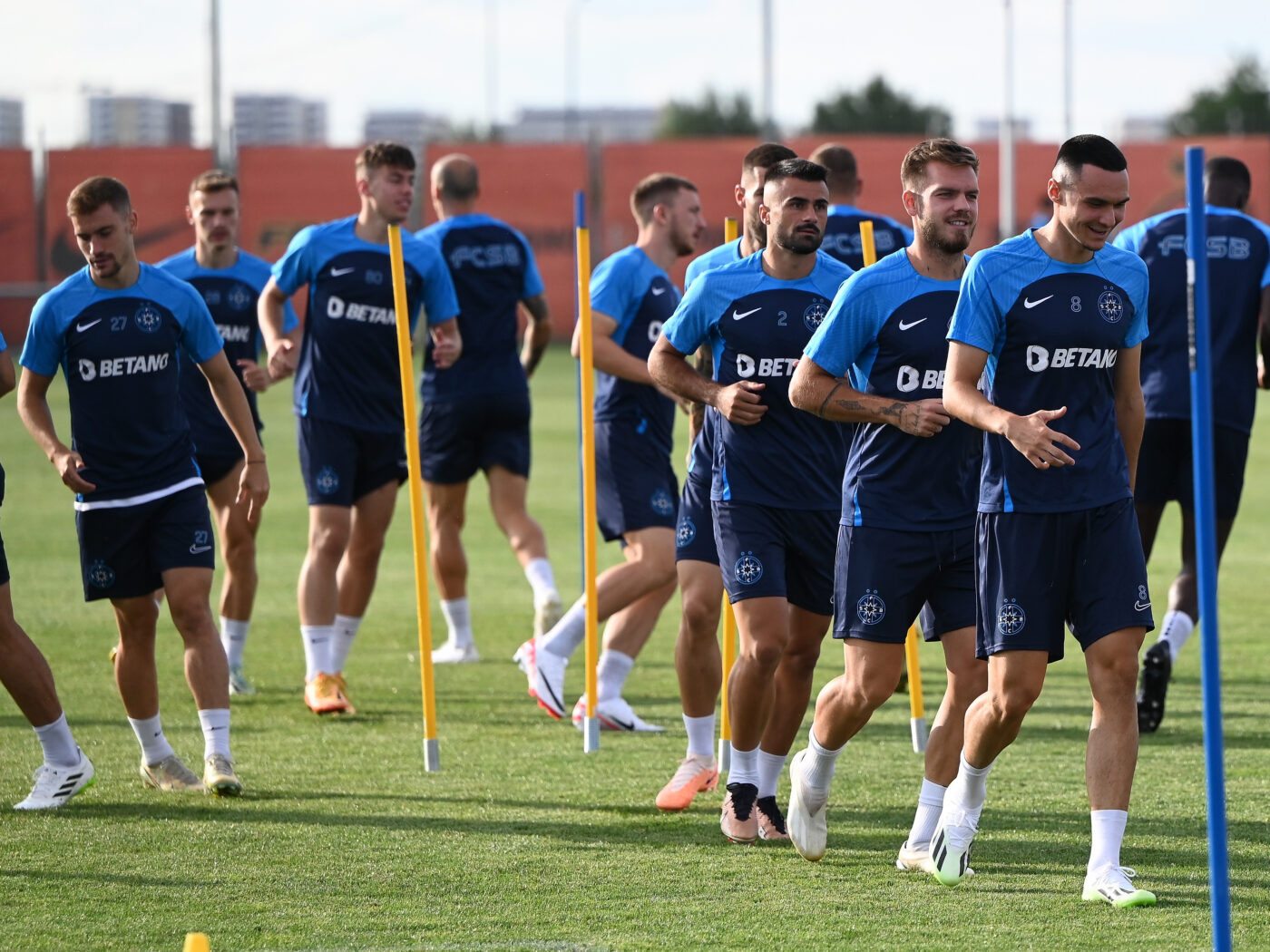 Gigi Becali a dat afară un fotbalist de la FCSB, după meciul cu UTA! Îl mai dăduse o dată afară, dar staff-ul nu l-a ascultat și l-a readus în lot