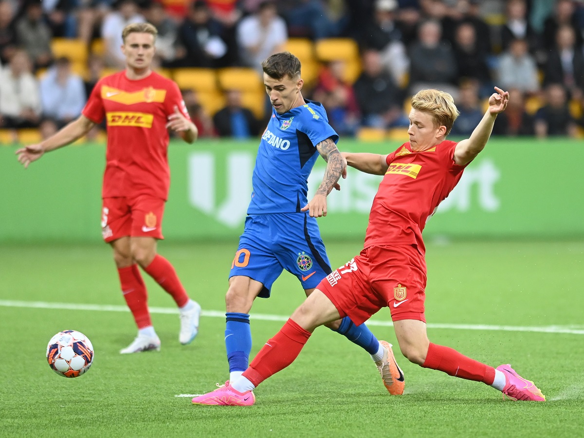 Gigi Becali show la pauza meciului Nordsjaelland – FCSB! Experimentul încercat în startul partidei a eșuat, iar patronul și-a intrat imediat în rol