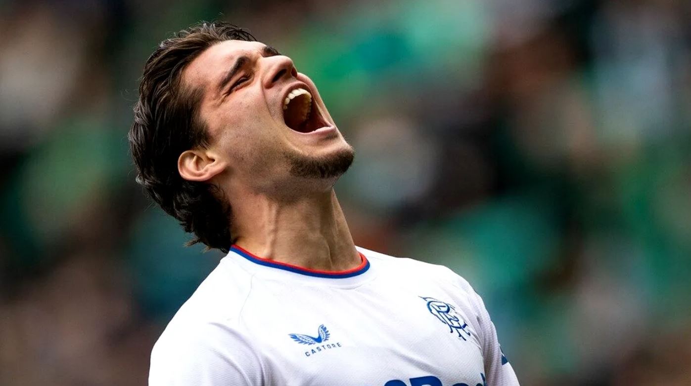Ianis Hagi și-a pierdut răbdarea cu antrenorul Michael Beale după duelul Rangers – Morton din Cupa Ligii Scoției: „Îi respect deciziile, dar nu sunt de acord cu ele!”. Mijlocașul a fost trimis pe teren în ultimele 35 de minute