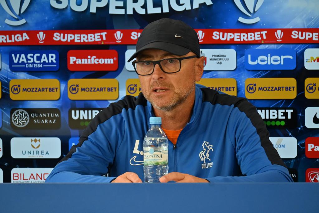Leo Grozavu, îngrijorat înaintea meciului cu FCSB: „Nu se joacă cu două mingi în Champions League și cu minge de handbal în Superliga!” Ce spune de jucătorii lui Gigi Becali